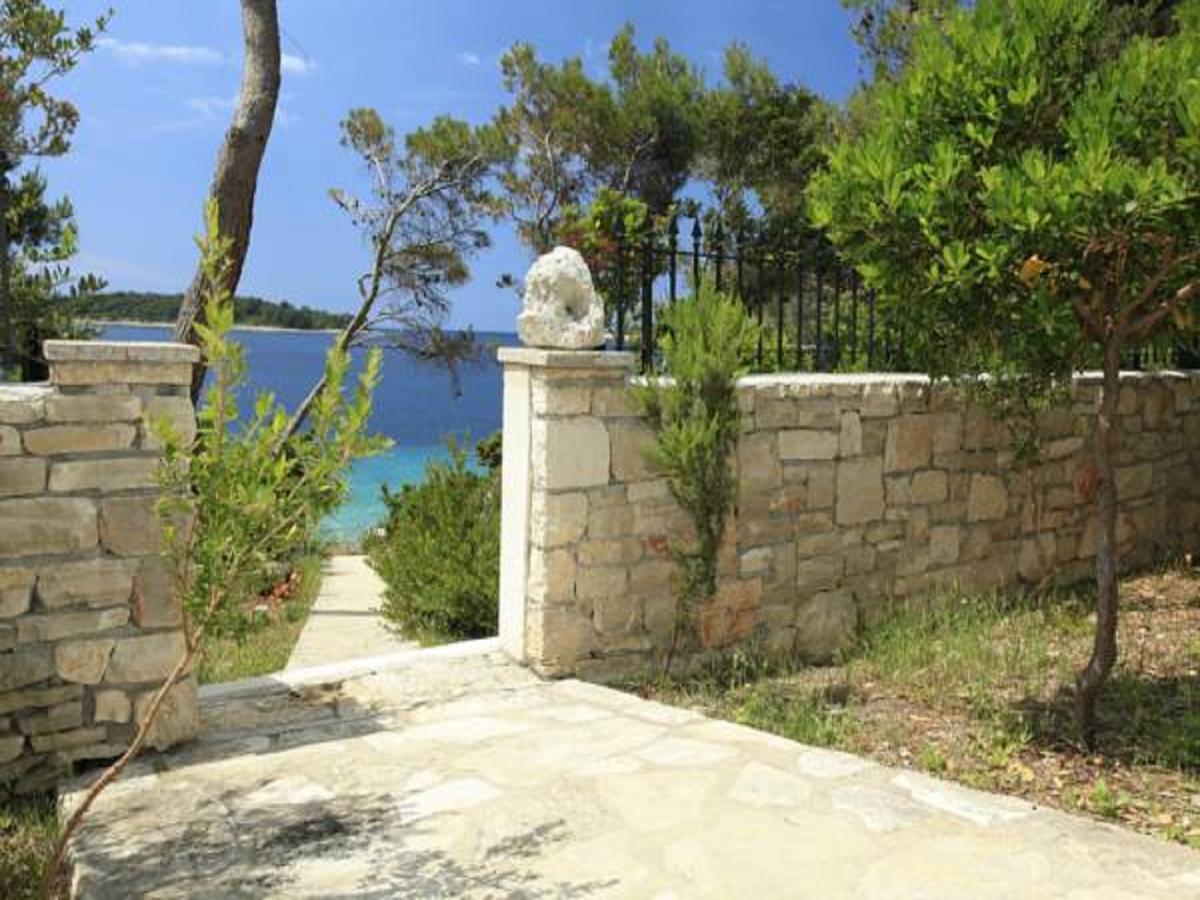 Villa Nova Vela Luka Bagian luar foto